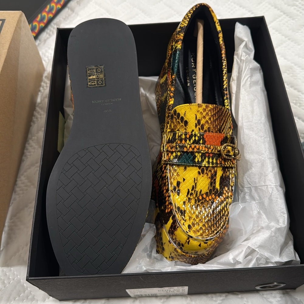 Kurt Geiger Yellow and Black Snake Print Loafers